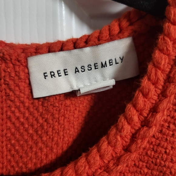 Free Assembly Womens Orange Sleeveless Sweater - Size XXL(fits Like M/L) - Picture 2 of 5